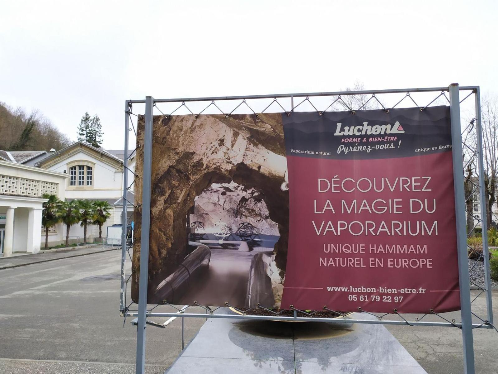 Au 47 Allees D'Etigny - Central & Standing - Avec Parking - Linge De Lit Et De Toilette Inclus Bagnères-de-Luchon Εξωτερικό φωτογραφία