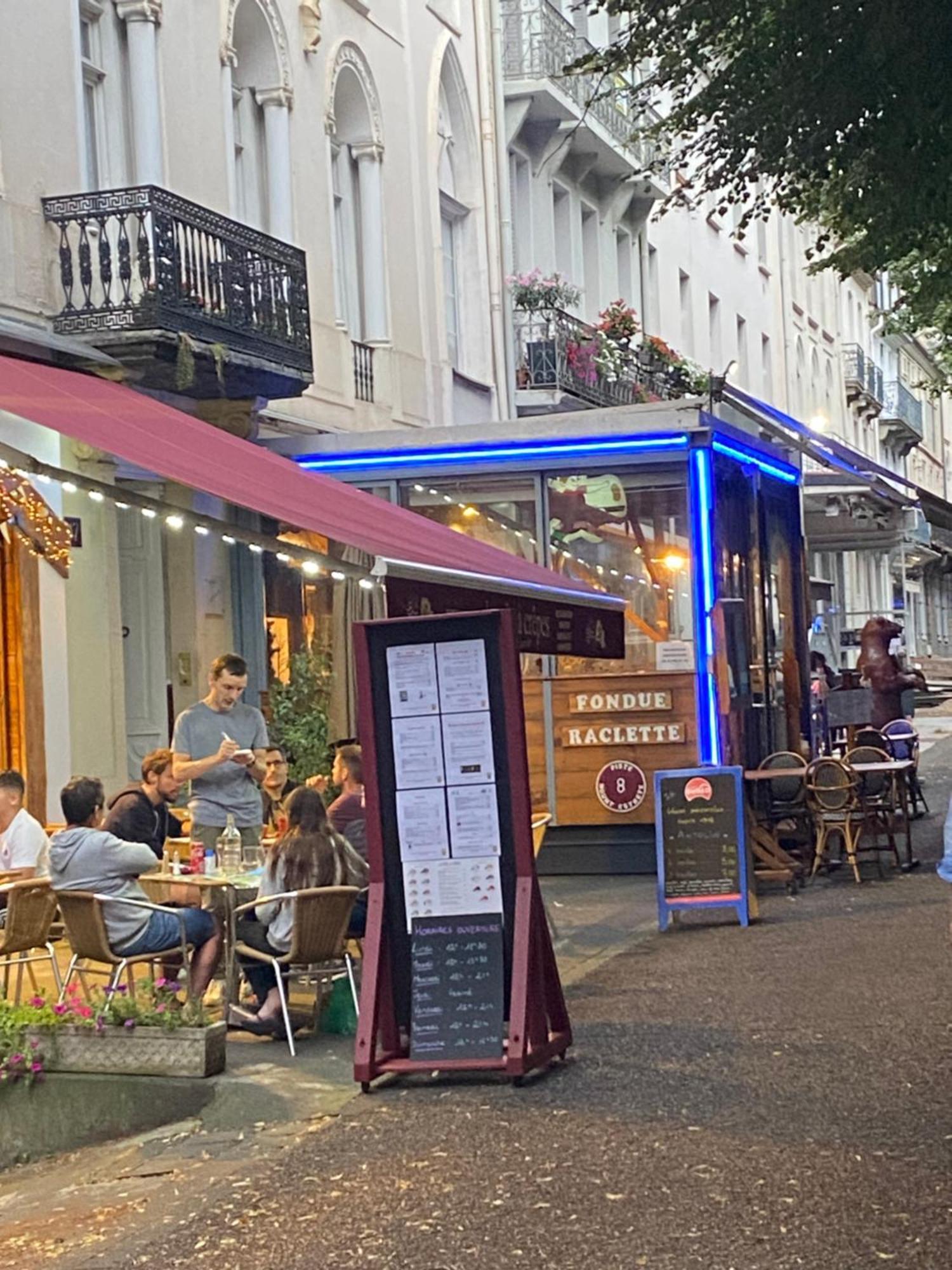 Au 47 Allees D'Etigny - Central & Standing - Avec Parking - Linge De Lit Et De Toilette Inclus Bagnères-de-Luchon Εξωτερικό φωτογραφία